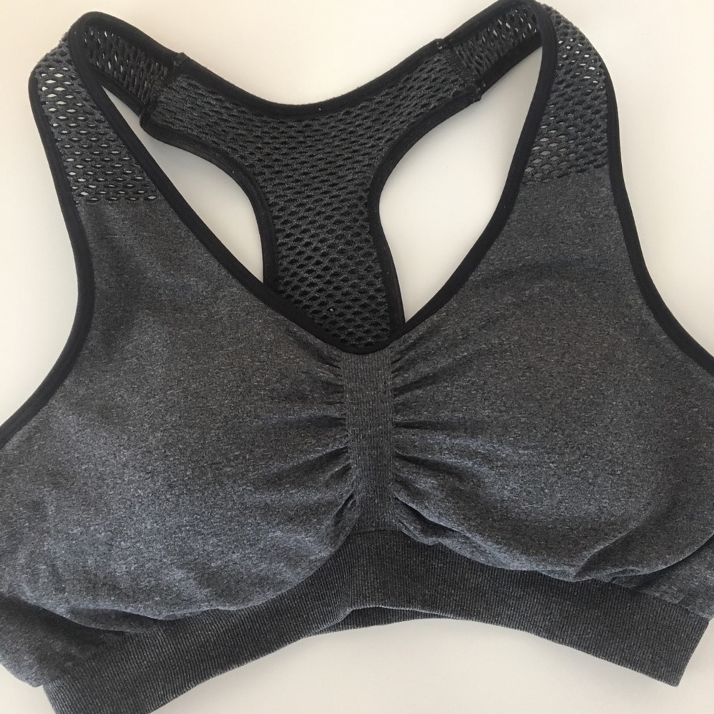 Sports bra